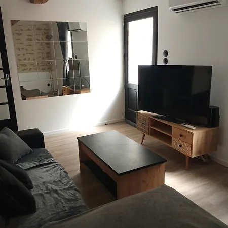 בית נופש La Celiane- Climatise Avec Patio Classe 3 Etoiles